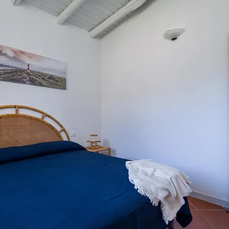 Laura's Terrace - Klodge Chalet Loiri Porto San Paolo