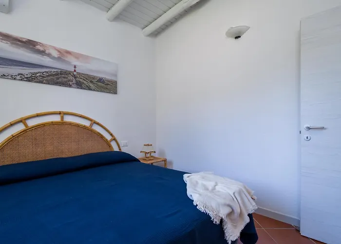 Laura's Terrace - Klodge Chalet Loiri Porto San Paolo